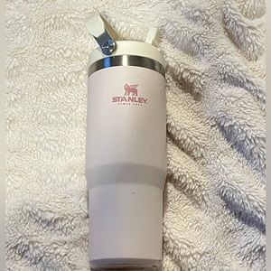 30 oz Stanley Tumbler w/ Straw